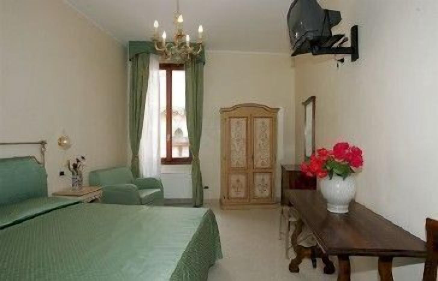 La Locandiera Venice Luaran gambar