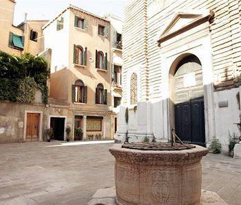 La Locandiera Venice Luaran gambar